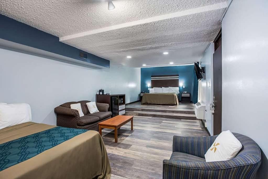 המונטון Red Carpet Inn & Suites Nj-73 מראה חיצוני תמונה